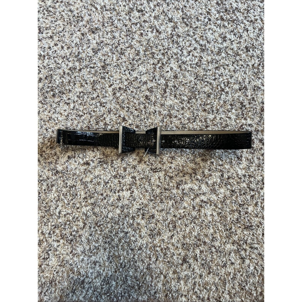 Women's Size Small 27/28"White House Black Market Black‎ Belt Silver Bow Buckle